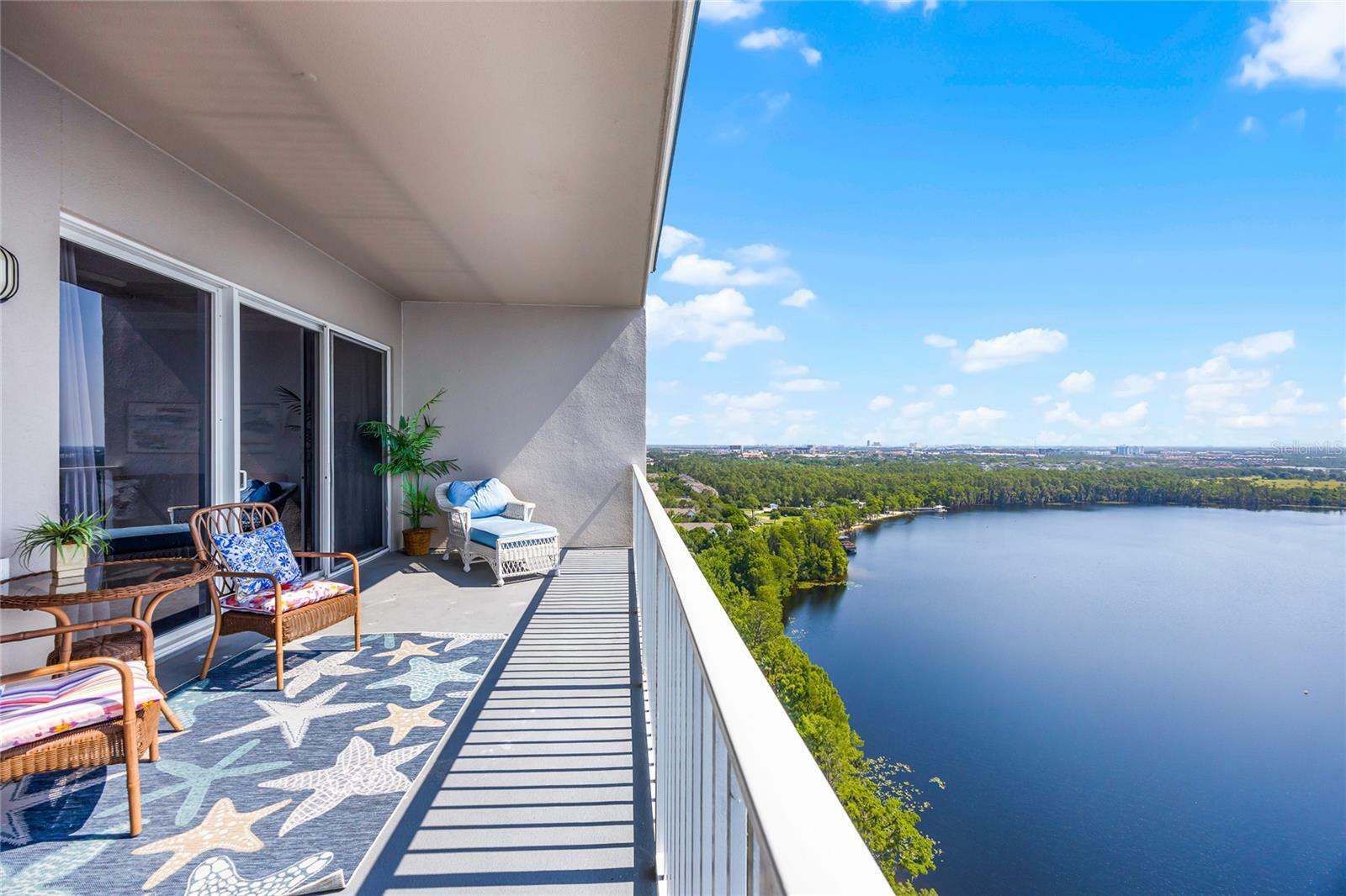 Property Photo: 13427 Blue Heron Beach Drive 2003 FL 32821