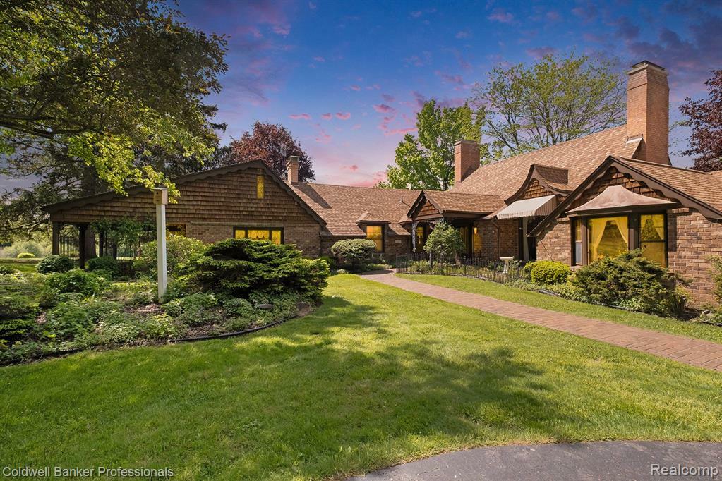 Property Photo: 2103 E Newark Road MI 48446 9473