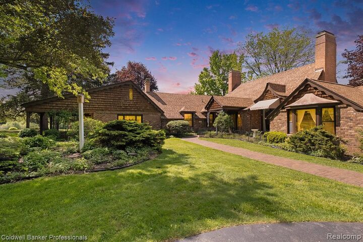 Property Photo: 2103 E Newark Road MI 48446 9473