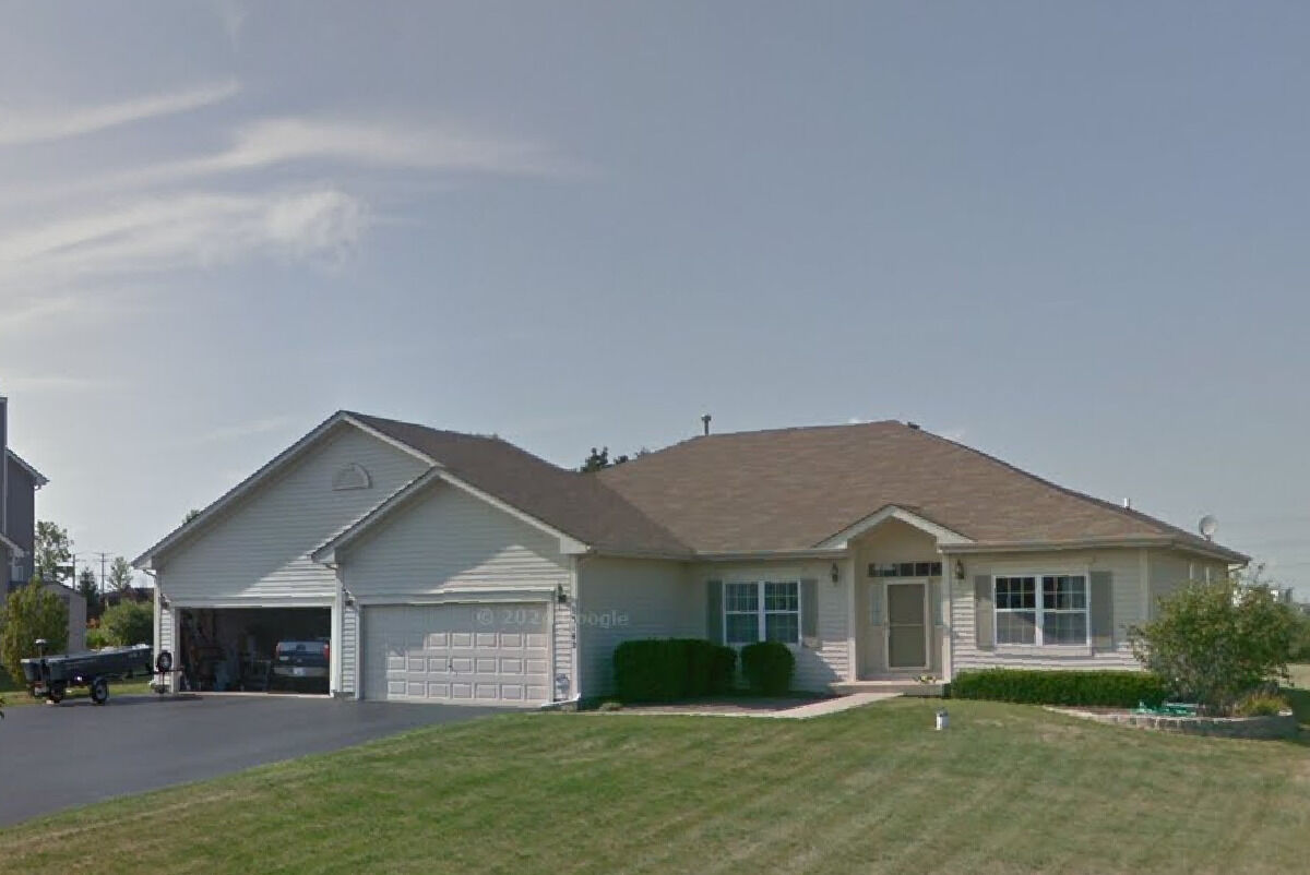 Property Photo: 13142 W Shenandoah Trail IL 60083