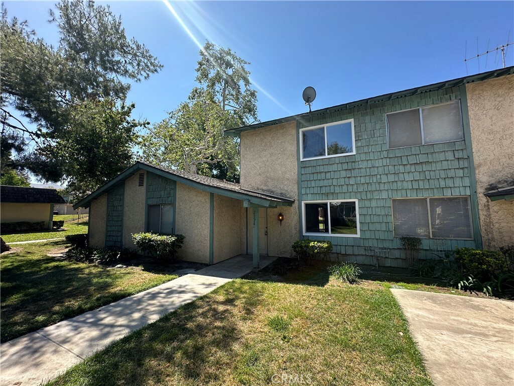 Property Photo: 2394 Gonzaga Lane CA 92507