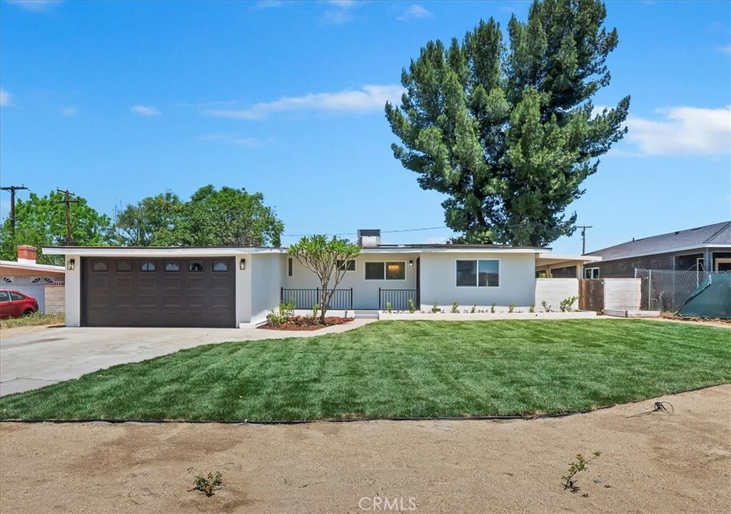 Property Photo: 3483 Farnham Place CA 92503