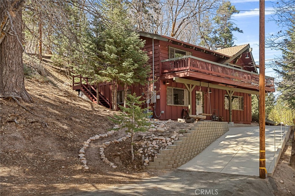 Property Photo: 33259 Wild Rose Drive CA 92341