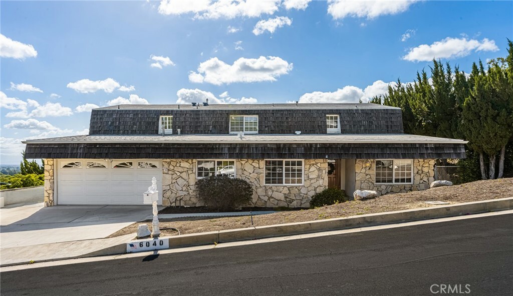 Property Photo:  6040 Pat Avenue  CA 91367 