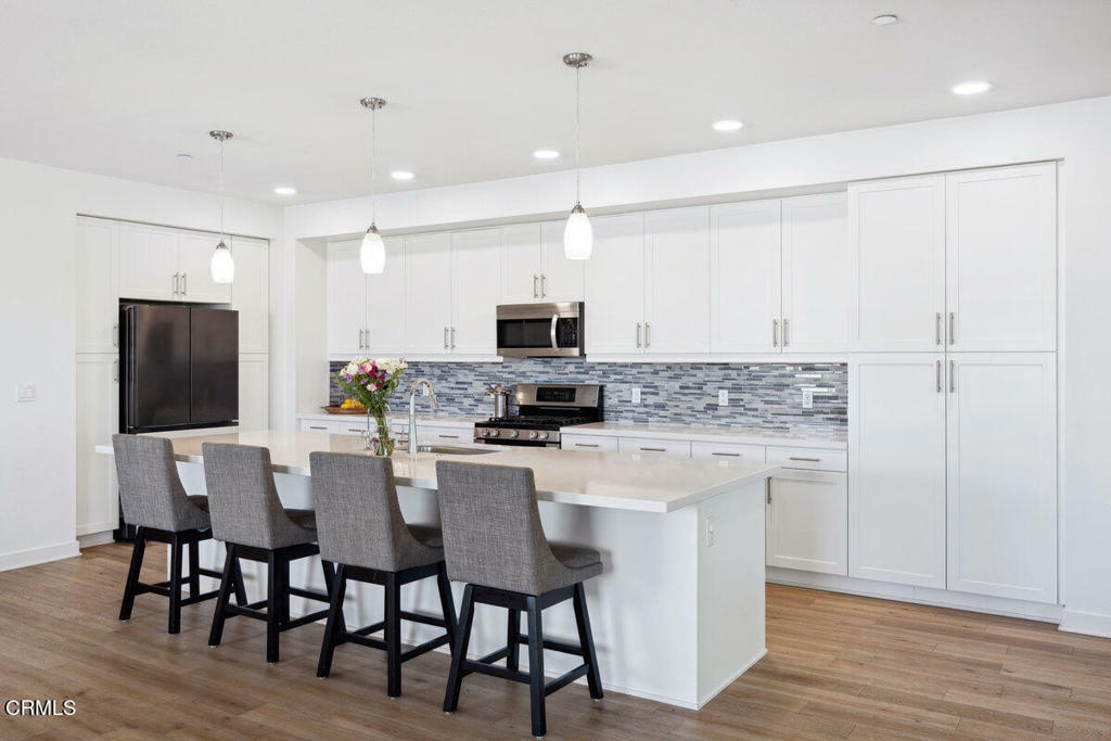 Property Photo: 2800 Wagon Wheel Road 304 CA 93036