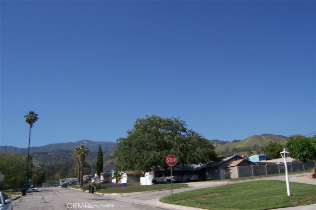 Property Photo: 5493 Elm Avenue CA 92404