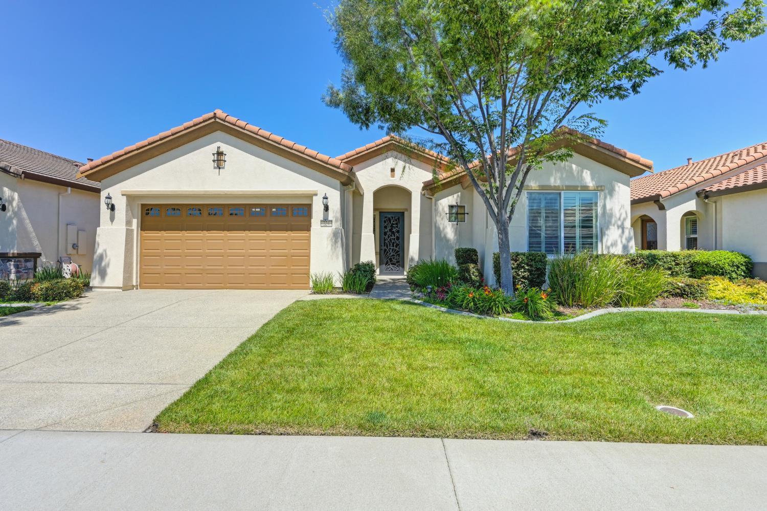 Property Photo:  224 Aske Court  CA 95747 