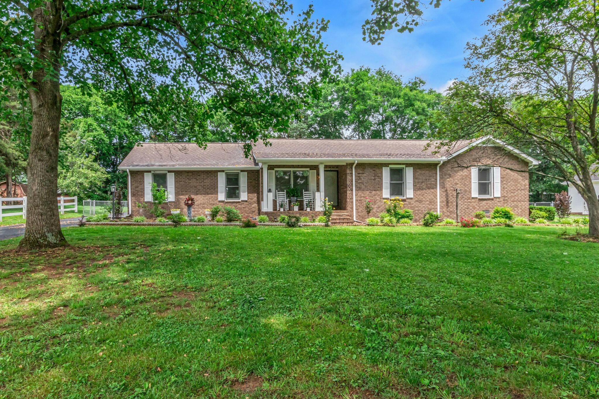 Property Photo: 4329 Meadowland Dr TN 37127