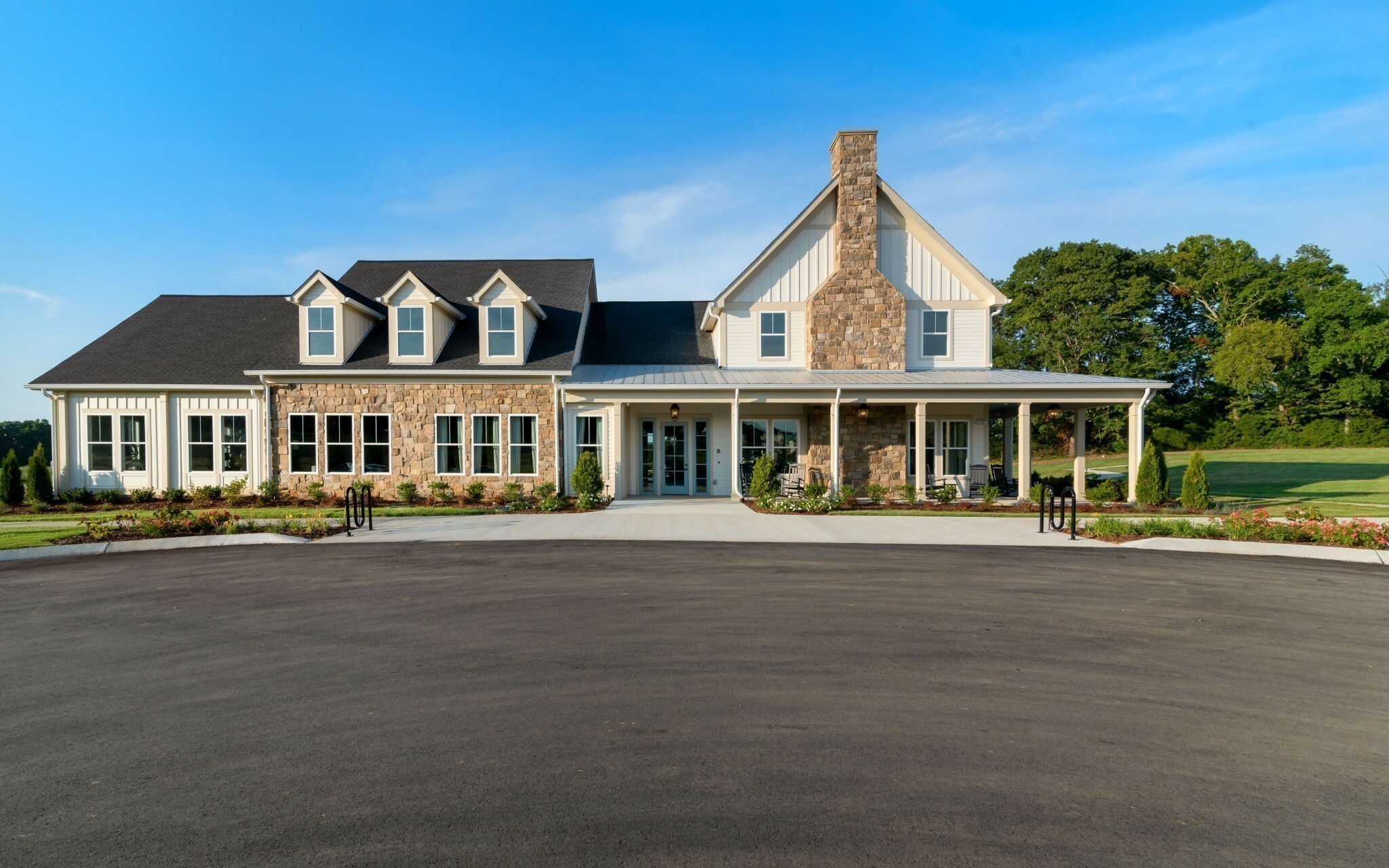 Property Photo: 8208 Ashbury Court TN 37046