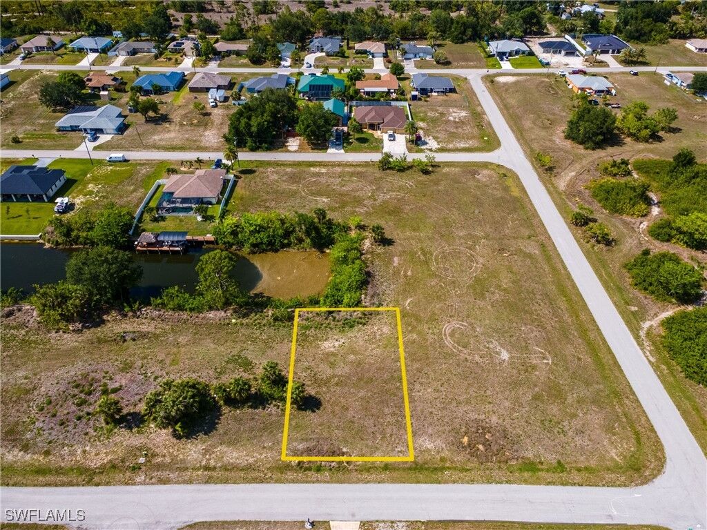 Property Photo:  2205 NE 27th Street  FL 33909 