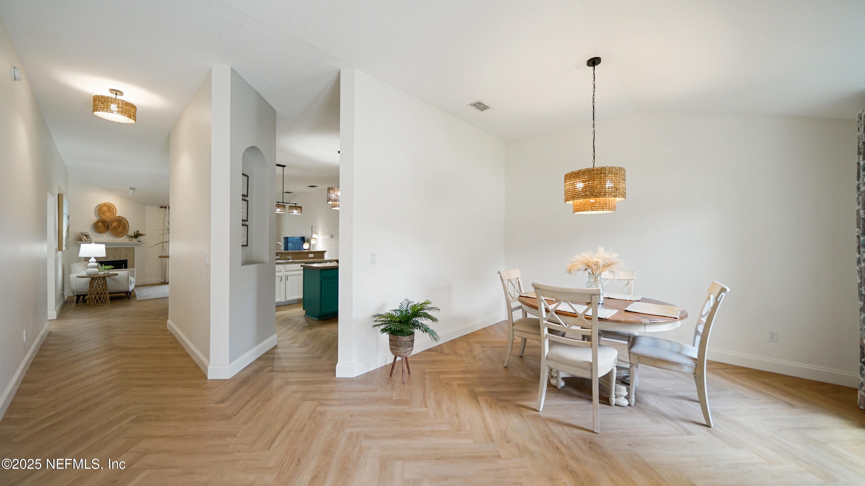 Property Photo: 2020 Spring Meadows Court FL 32092