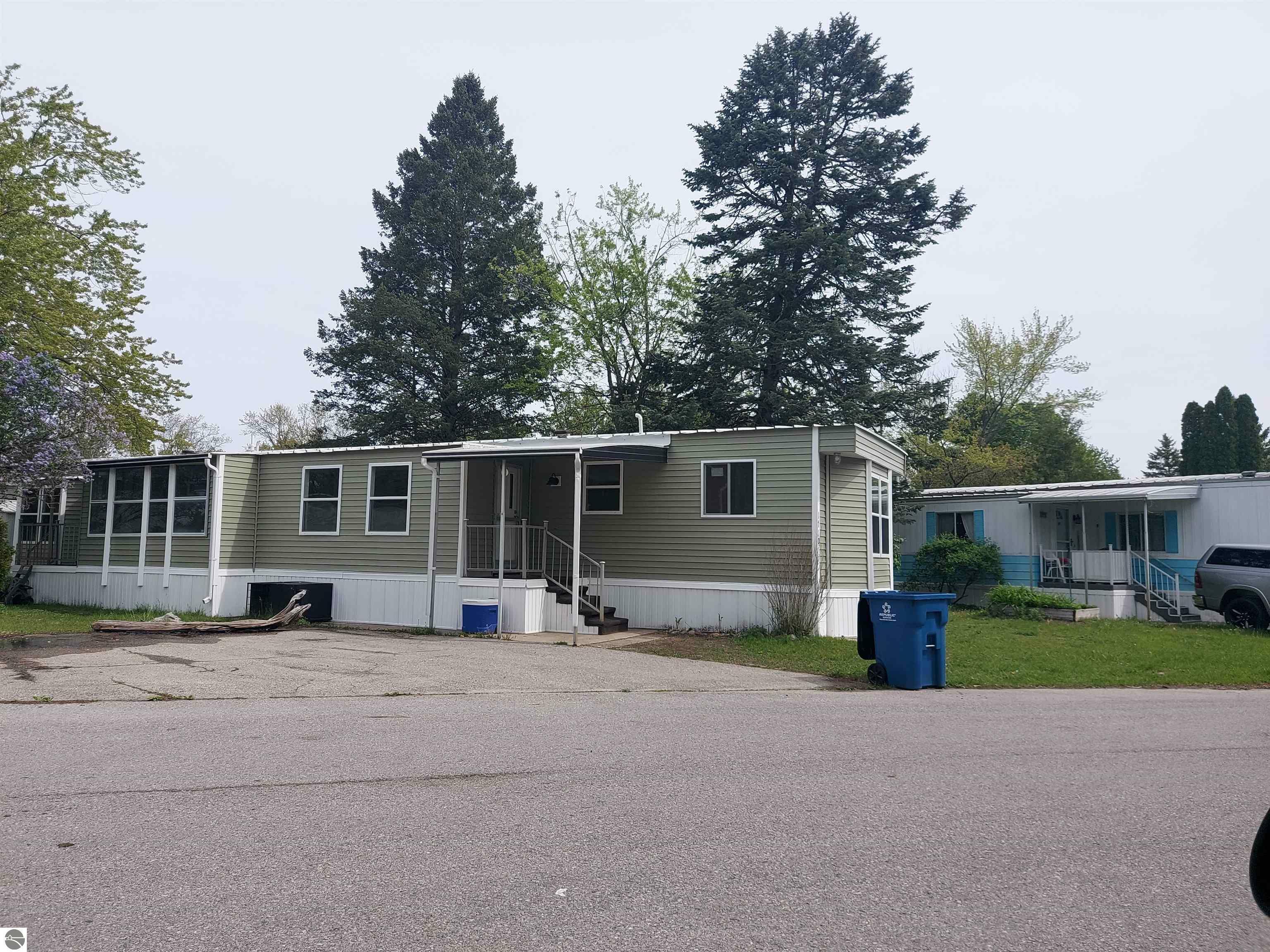 Property Photo:  1710 Geraldton Place  MI 49686 