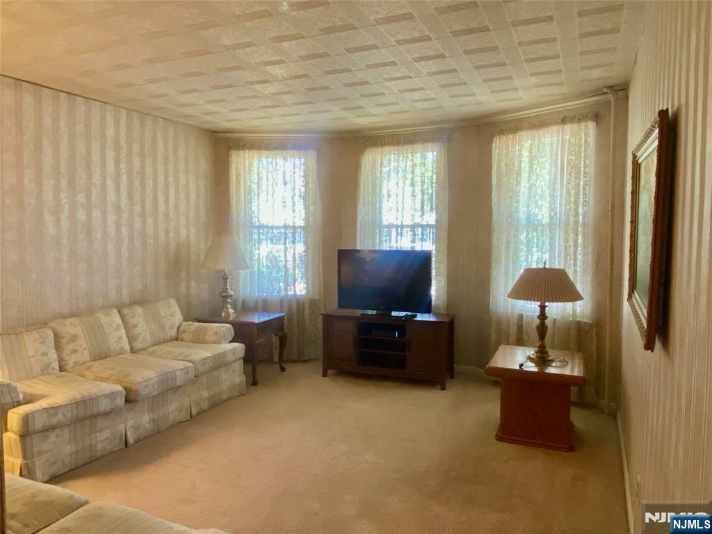 Property Photo:  178 Fern Avenue  NJ 07071 