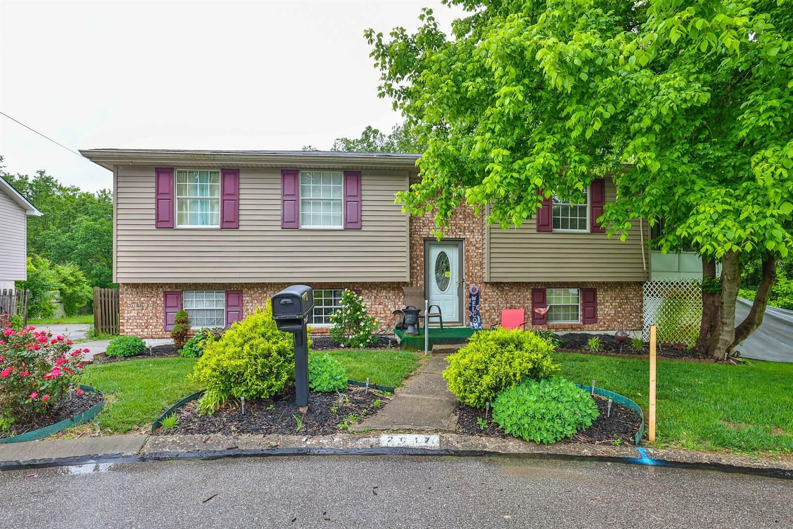Property Photo: 2617 Carre Place KY 41005