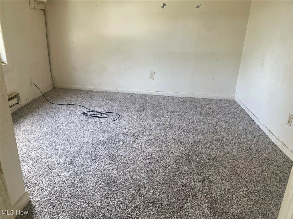 Property Photo:  231 Oberlin Road 3  OH 44035 
