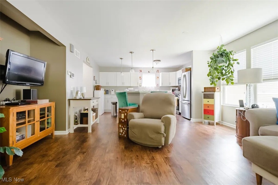 Property Photo: 180 Elizabeth Parkway OH 44304