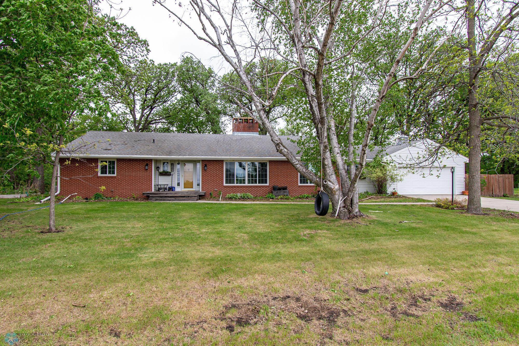 1513 40th Avenue N  Moorhead MN 56560 photo