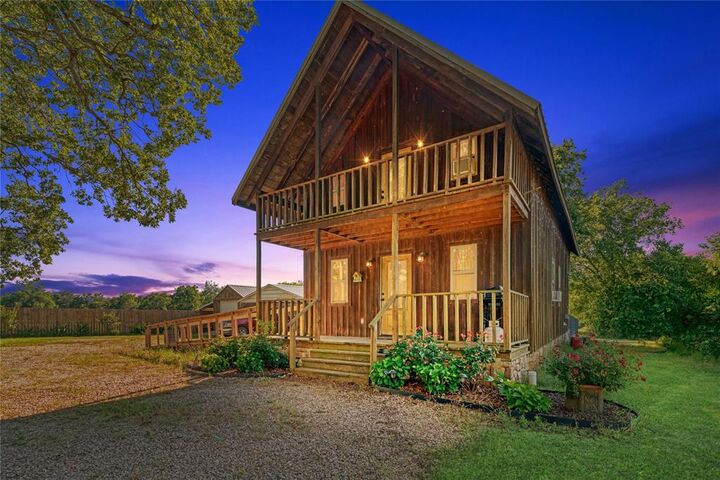 Property Photo:  700 County Road 13200  TX 75416 
