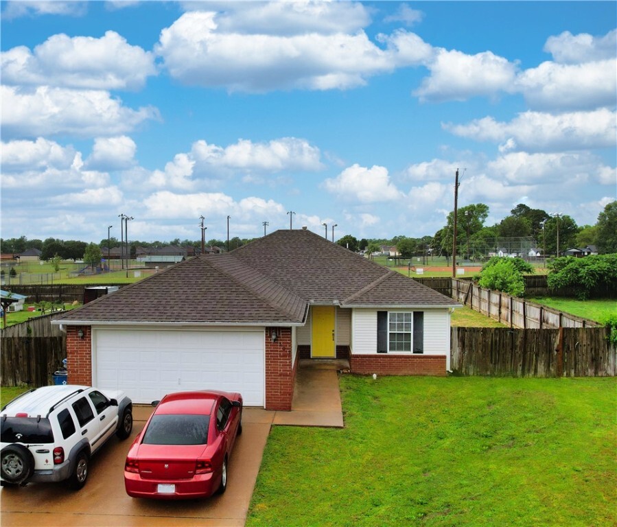 Property Photo: 509 SW Persimmon Street AR 72736
