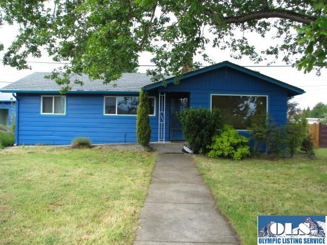 Property Photo:  257 N Knapman  WA 98382-3481 