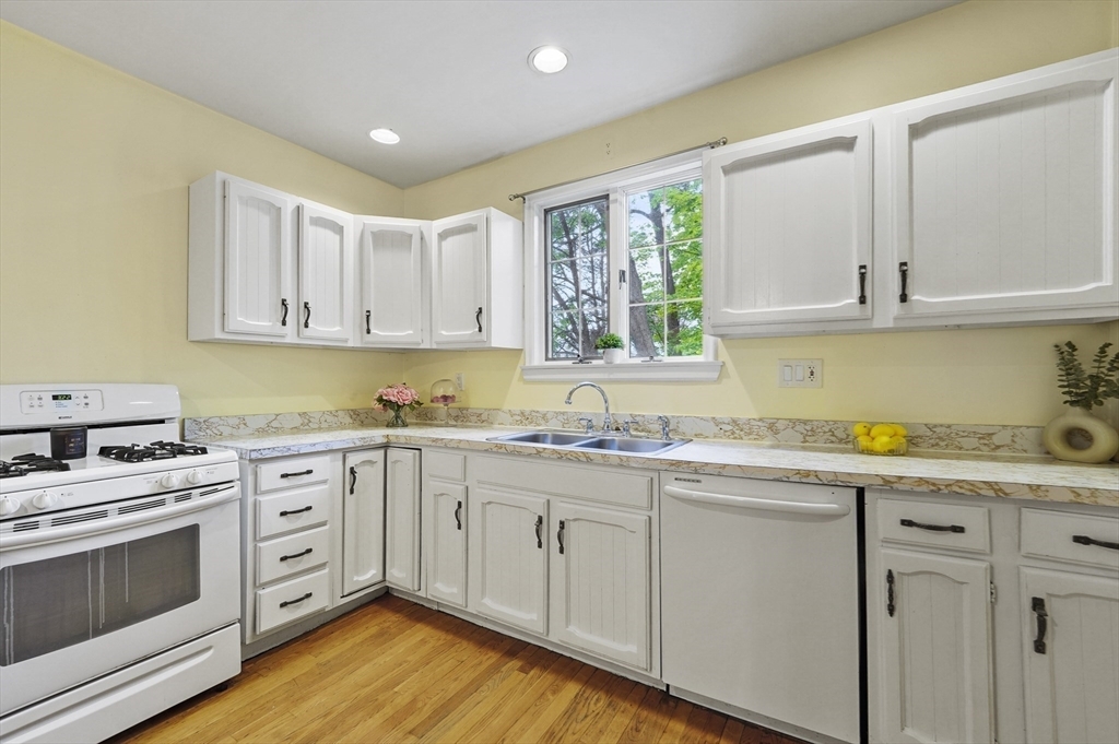 Property Photo:  20 Willow Street  MA 02459 