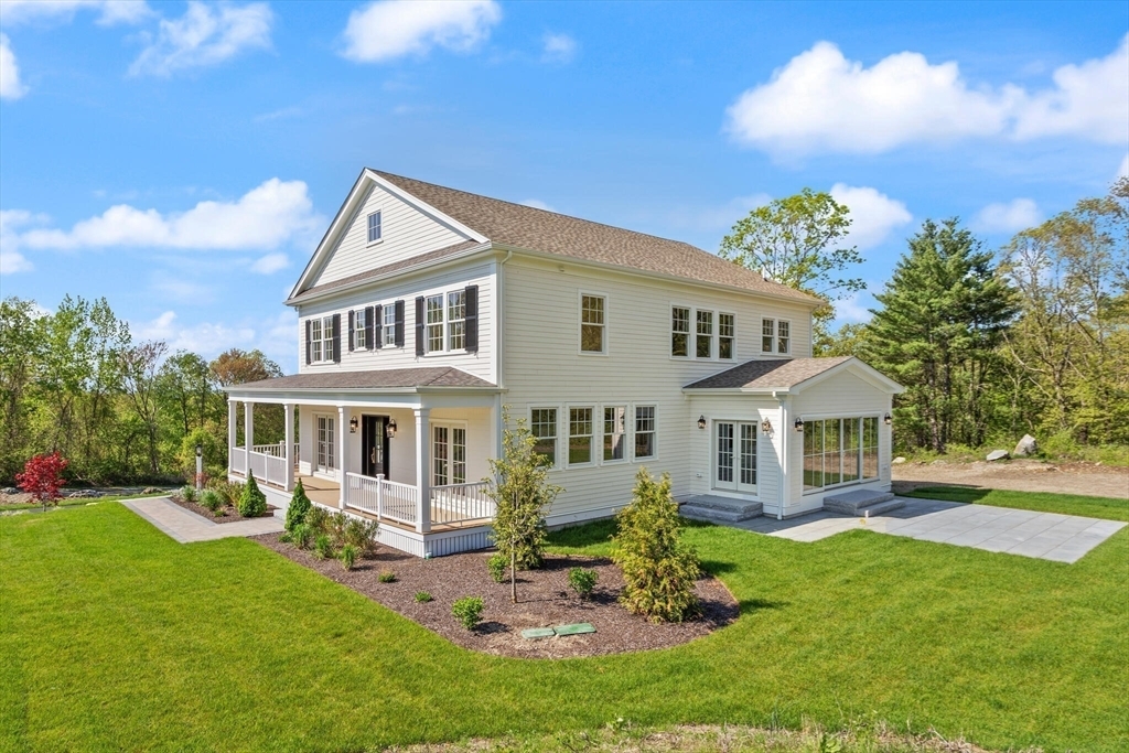 Property Photo: 131 Nobscot Dr MA 01701