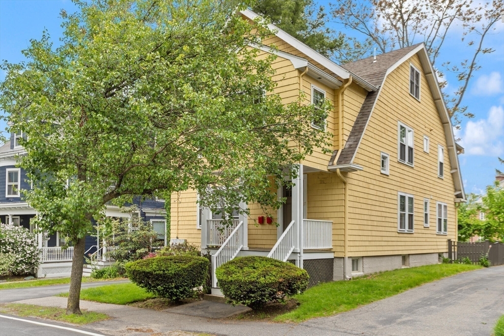 Property Photo: 17-19 Newtonville Ave 2 MA 02458