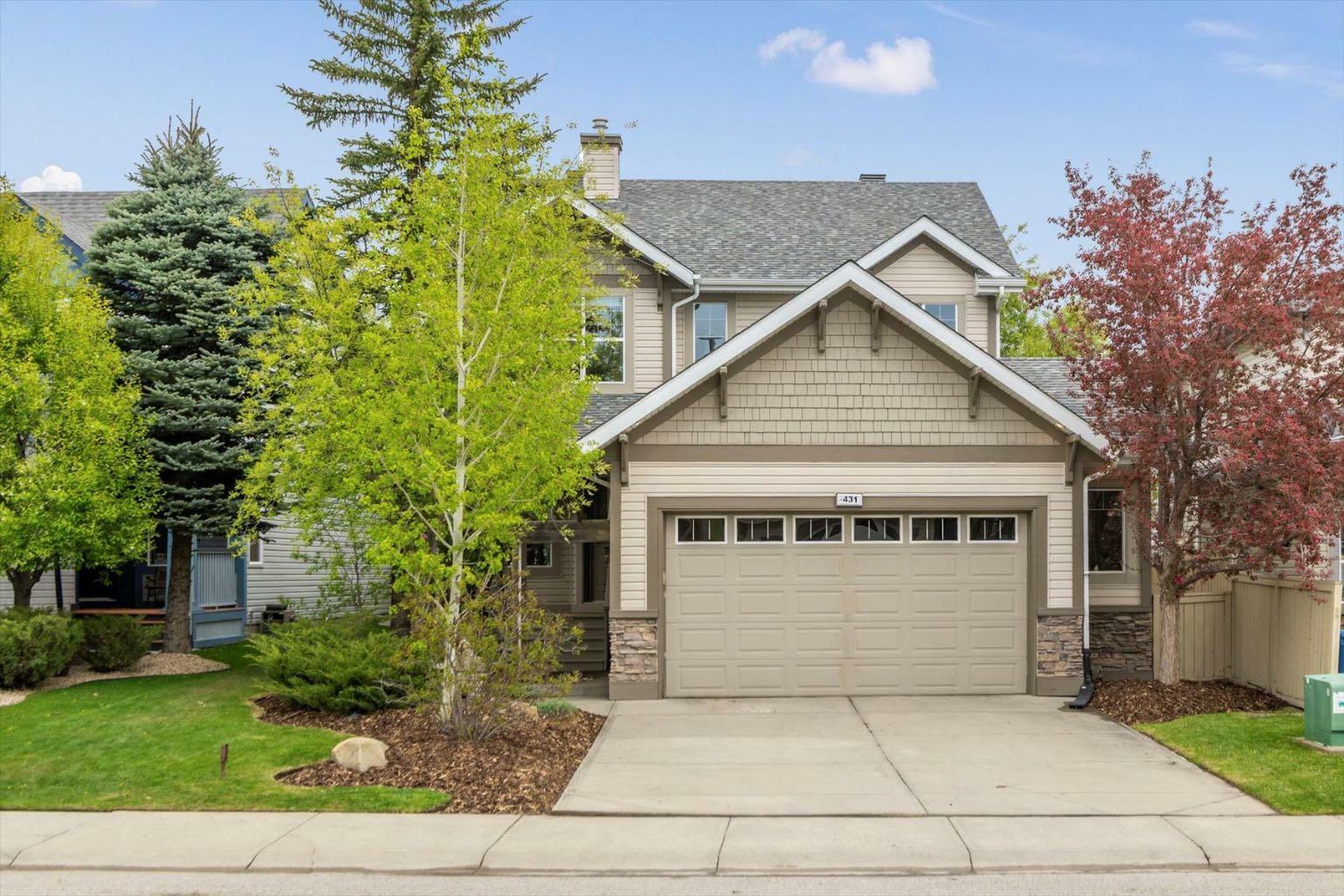 Property Photo:  431 Royal Oak Circle NW  AB T3G 4X8 