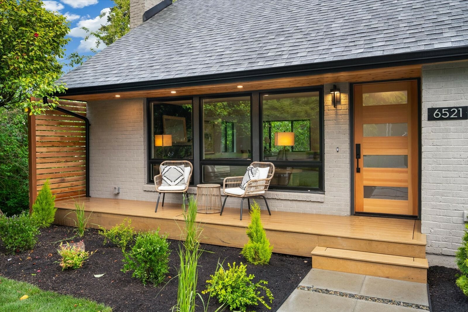 Property Photo: 6521 27th Avenue NE WA 98115