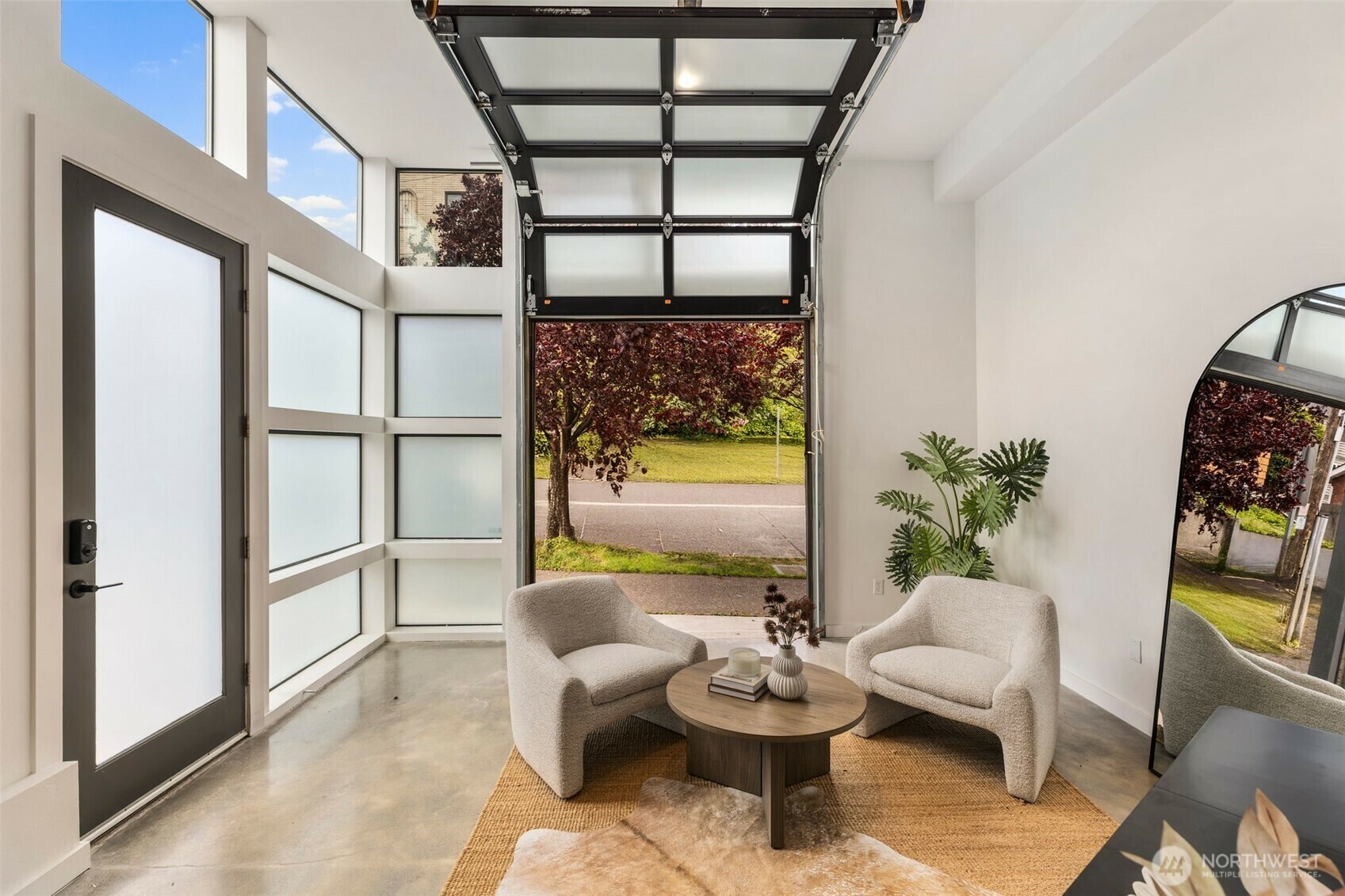 Property Photo: 623 Aloha Street WA 98109