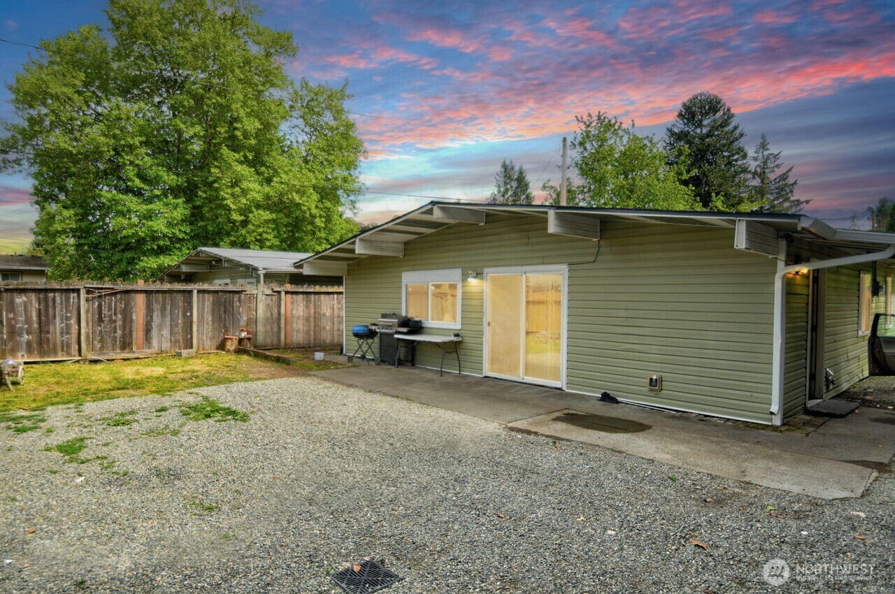 Property Photo: 4409 4411 21st Court SE WA 98503