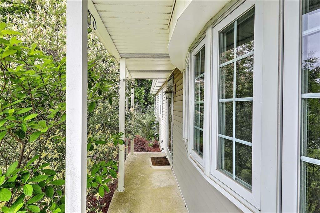 Property Photo:  4 Johnson Court  RI 02809 