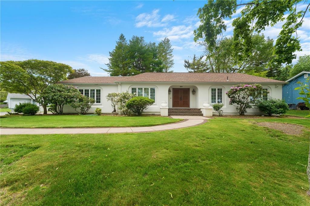 Property Photo: 461 Narragansett Parkway RI 02888