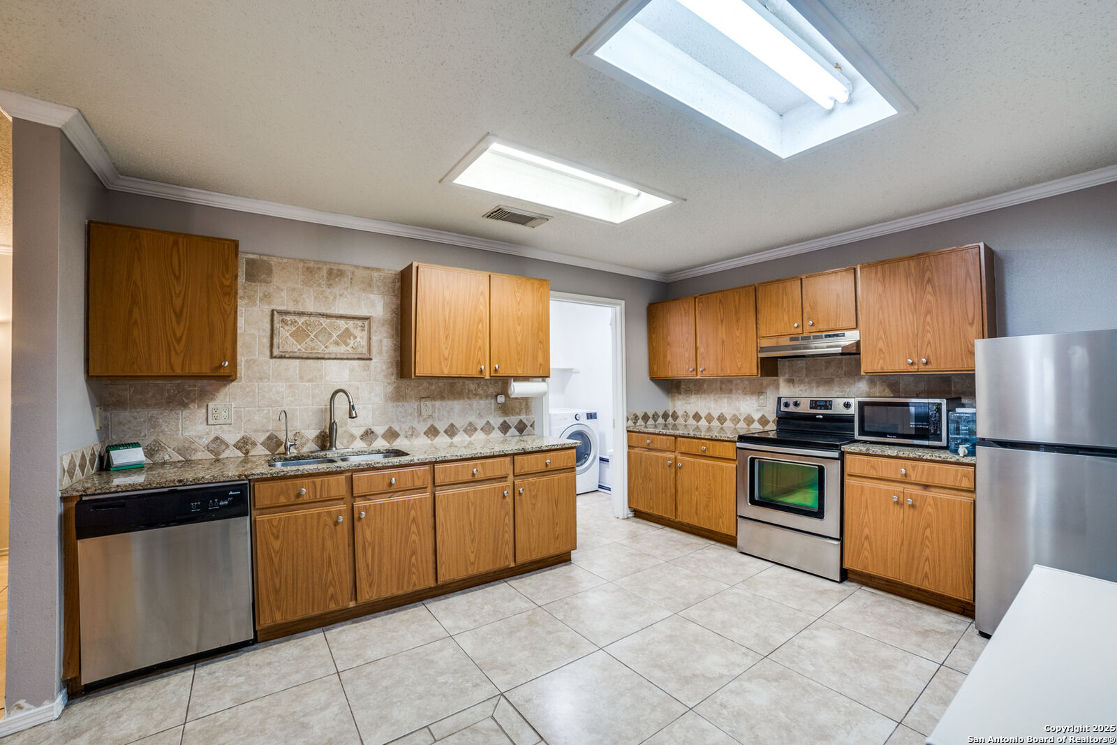 Property Photo:  2218 Gunter Bay  TX 78245 