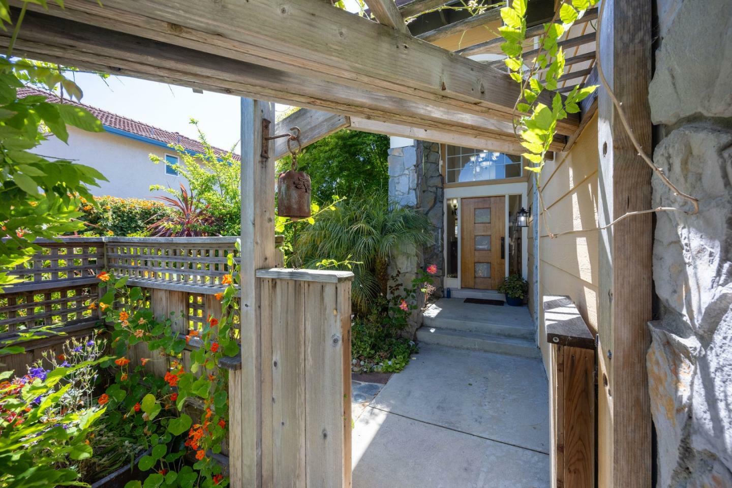 Property Photo: 123 Presidio Avenue CA 94018