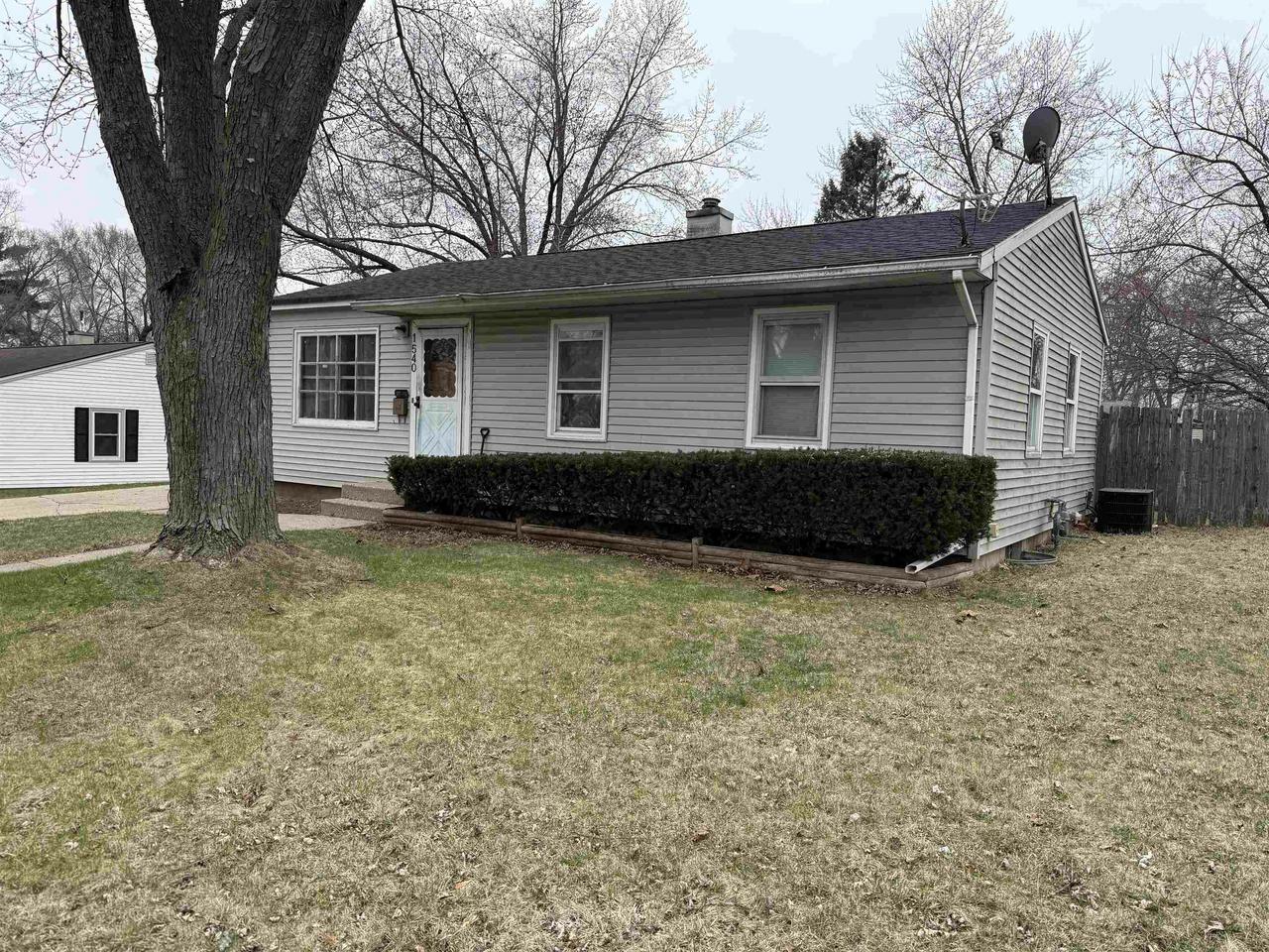 Property Photo: 1540 Grant Street WI 53511