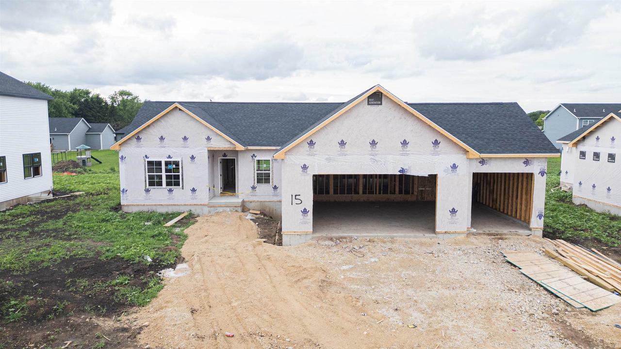 Property Photo: 118 East Evergreen Lane WI 53563