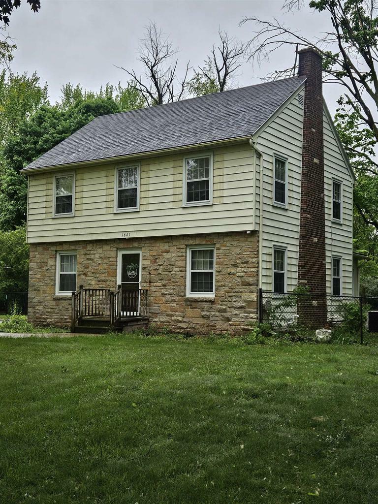 1641 East Ridge Road  Beloit WI 53511 photo