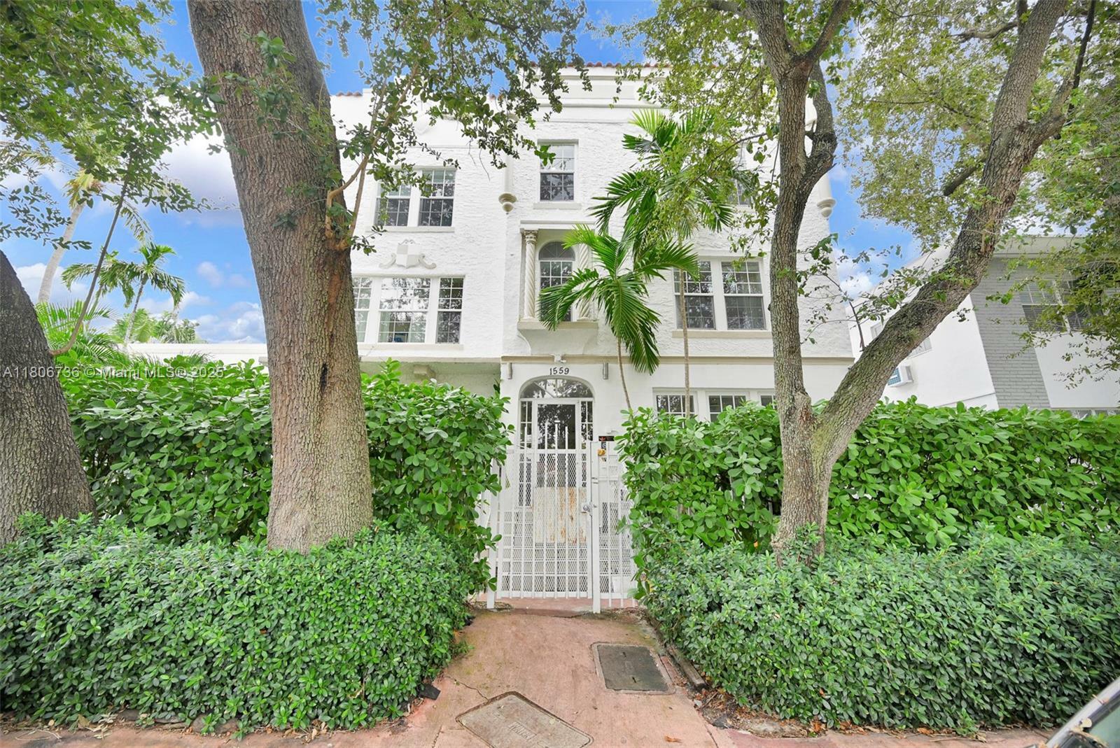 1559 Michigan Ave 303  Miami Beach FL 33139 photo