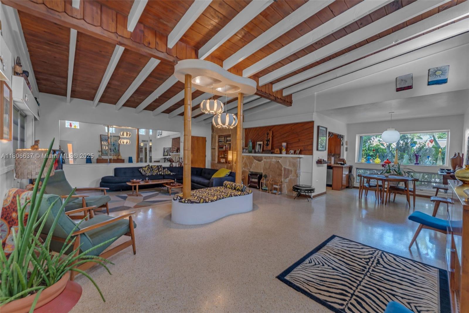 Property Photo: 1895 SW 25th St FL 33133