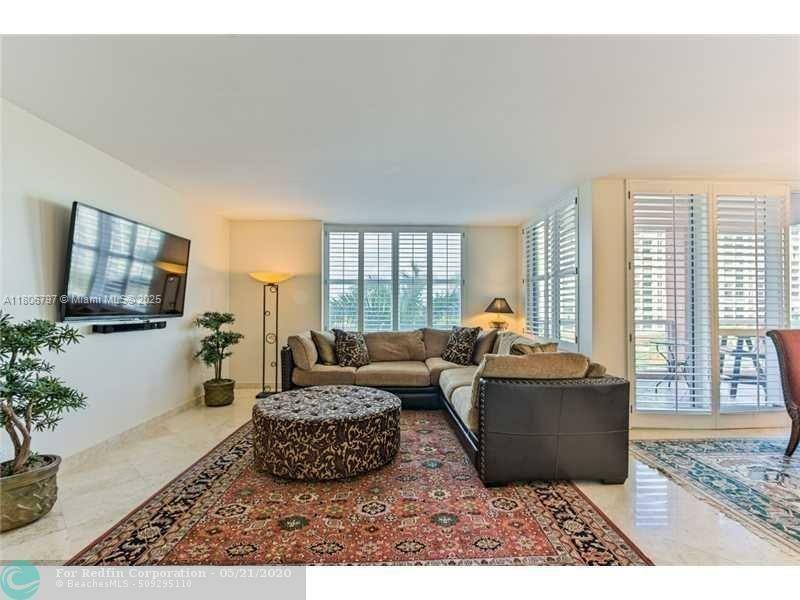 Property Photo: 2100 N Ocean Blvd 5B FL 33305