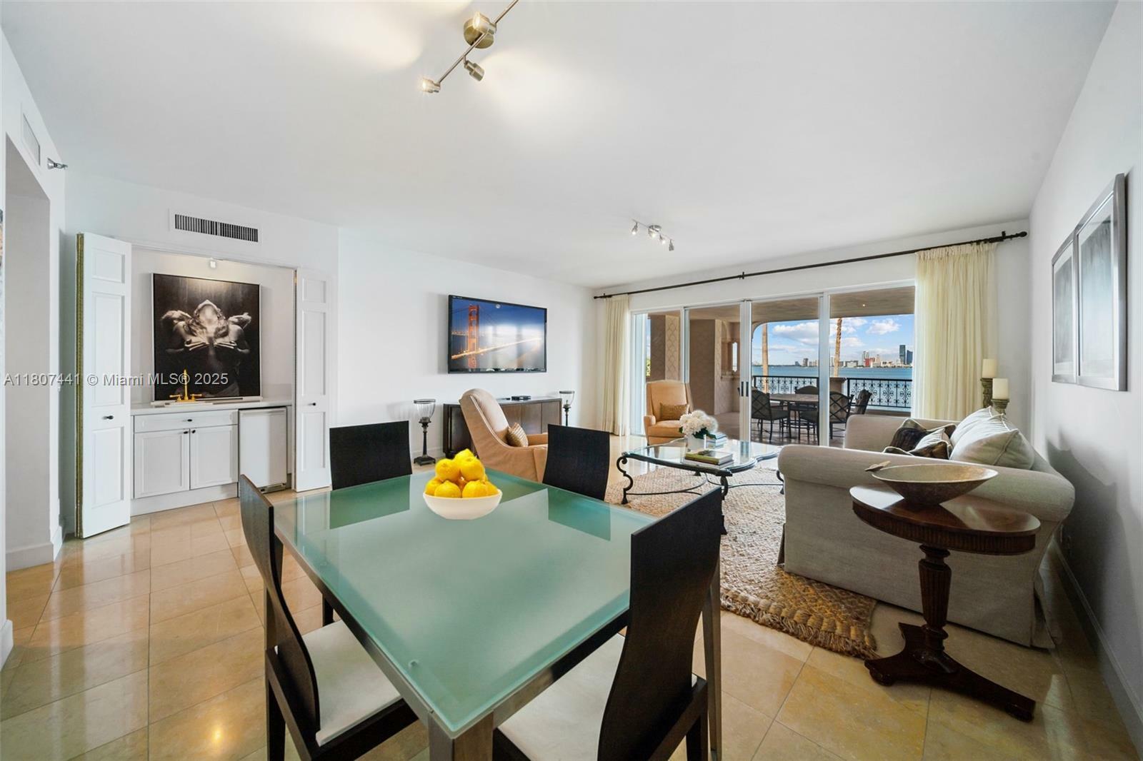 Property Photo: 5235 Fisher Island Dr 5235 FL 33109