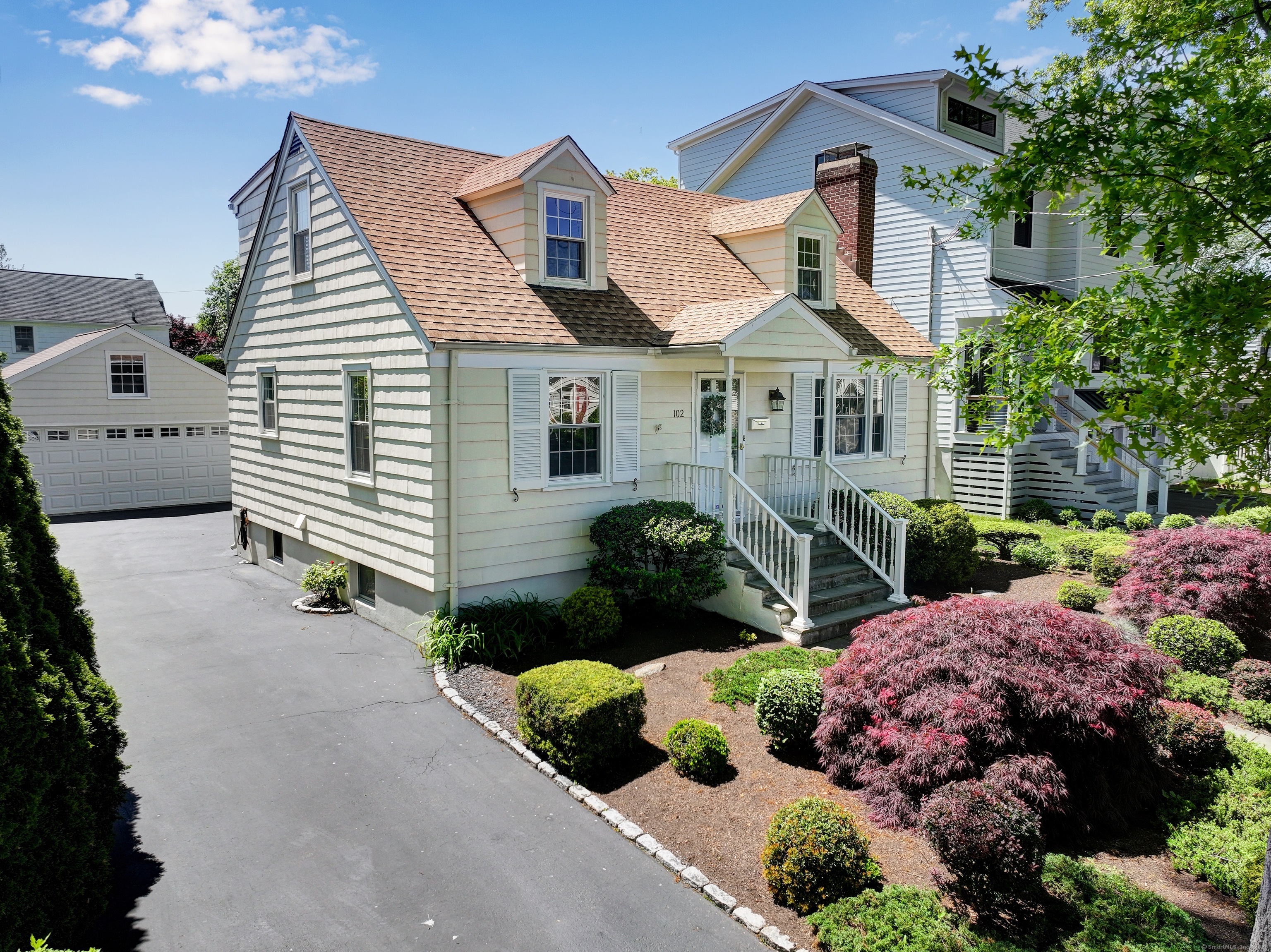 Property Photo: 102 Pratt Street CT 06824