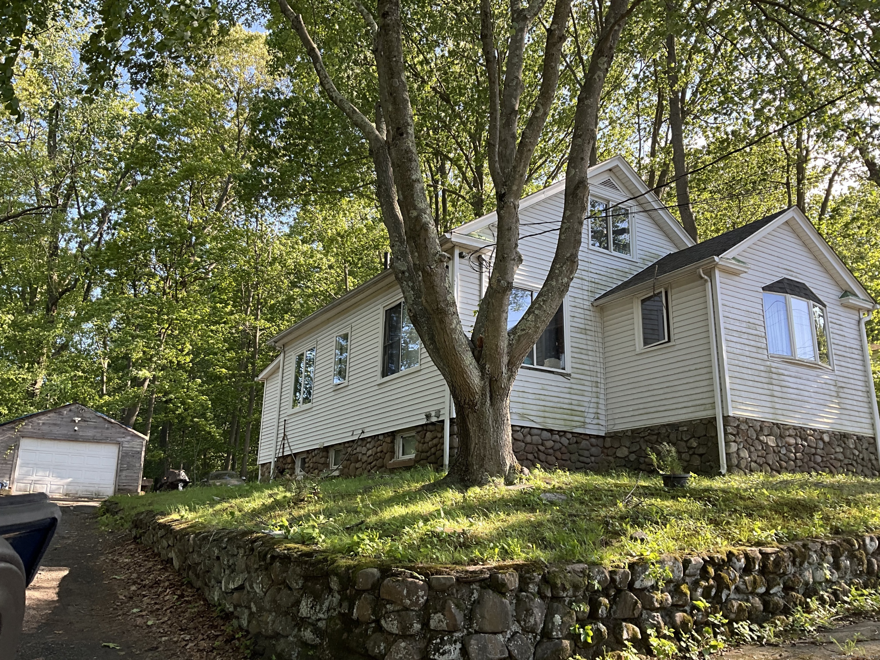 148 Burwell Road  West Haven CT 06516 photo