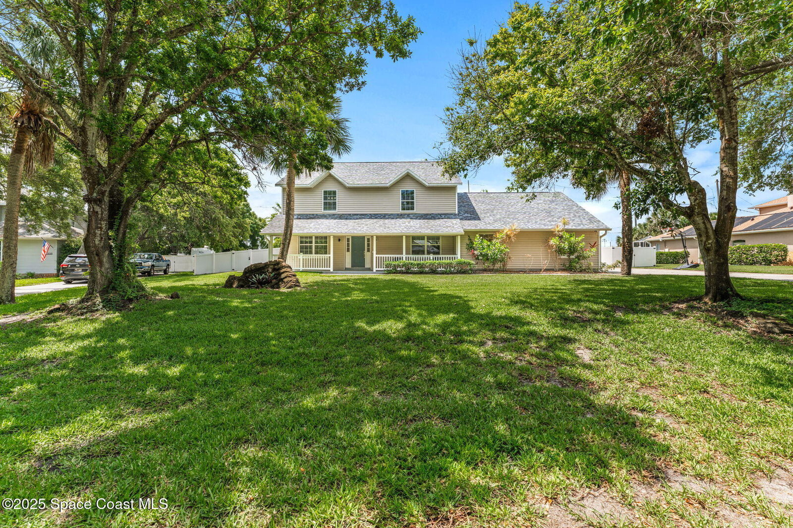 Property Photo:  2225 Royal Oaks Drive  FL 32955