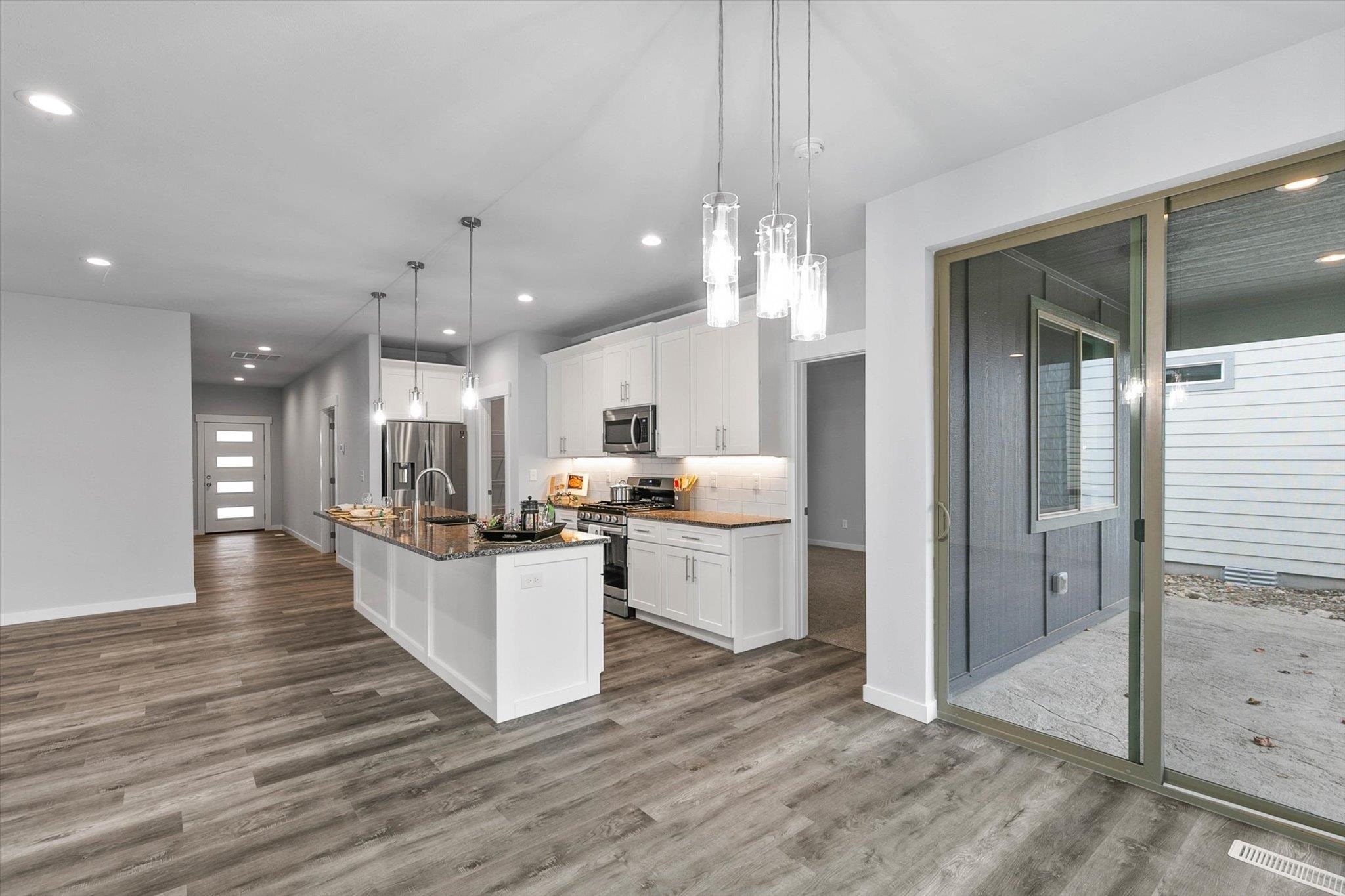 Property Photo: 4919 E Grace Ave WA 99217