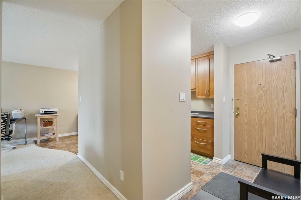 Property Photo: 310 Stillwater Drive 733 SK S7J 4H7