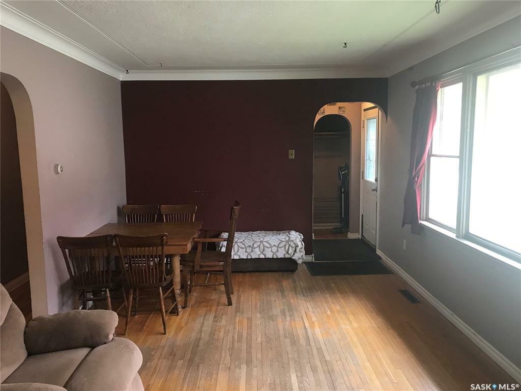 Property Photo: 1424 Edward Avenue SK S7K 3B1