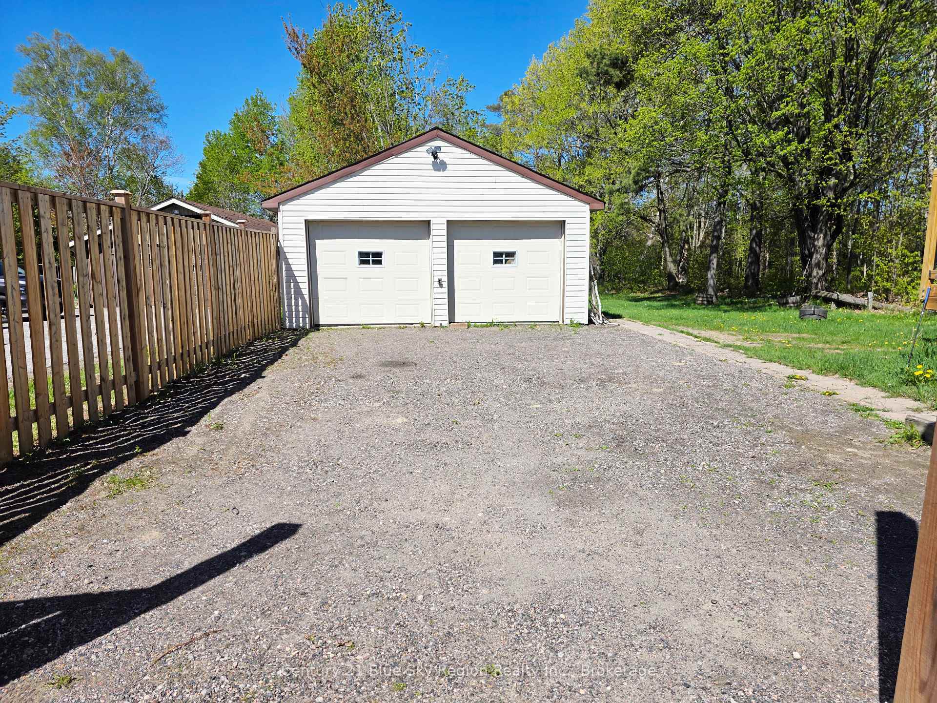 Property Photo: 125 Larocque Road ON P1B 8G3
