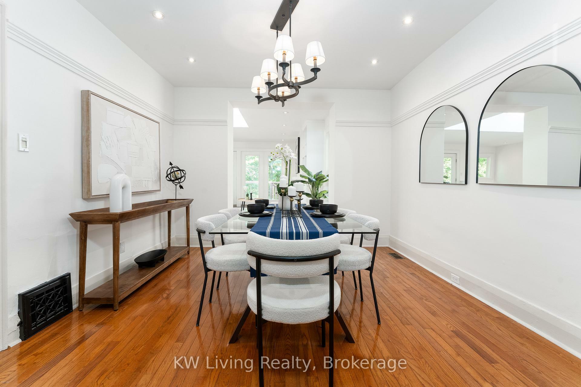 Property Photo: 96 Edith Drive ON M4R 1Z2